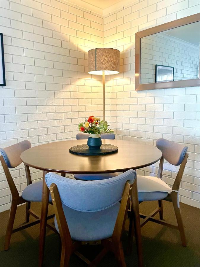 “Riverbank Retreat” Central Unit On The River Wagga Wagga Bagian luar foto