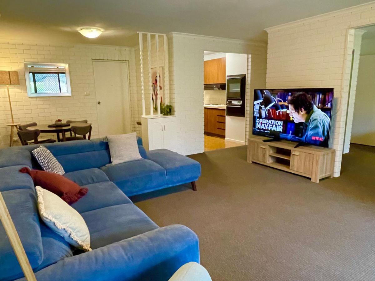 “Riverbank Retreat” Central Unit On The River Wagga Wagga Bagian luar foto